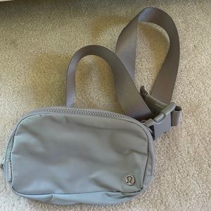 Lululemon Everywhere Belt Bag Gray
